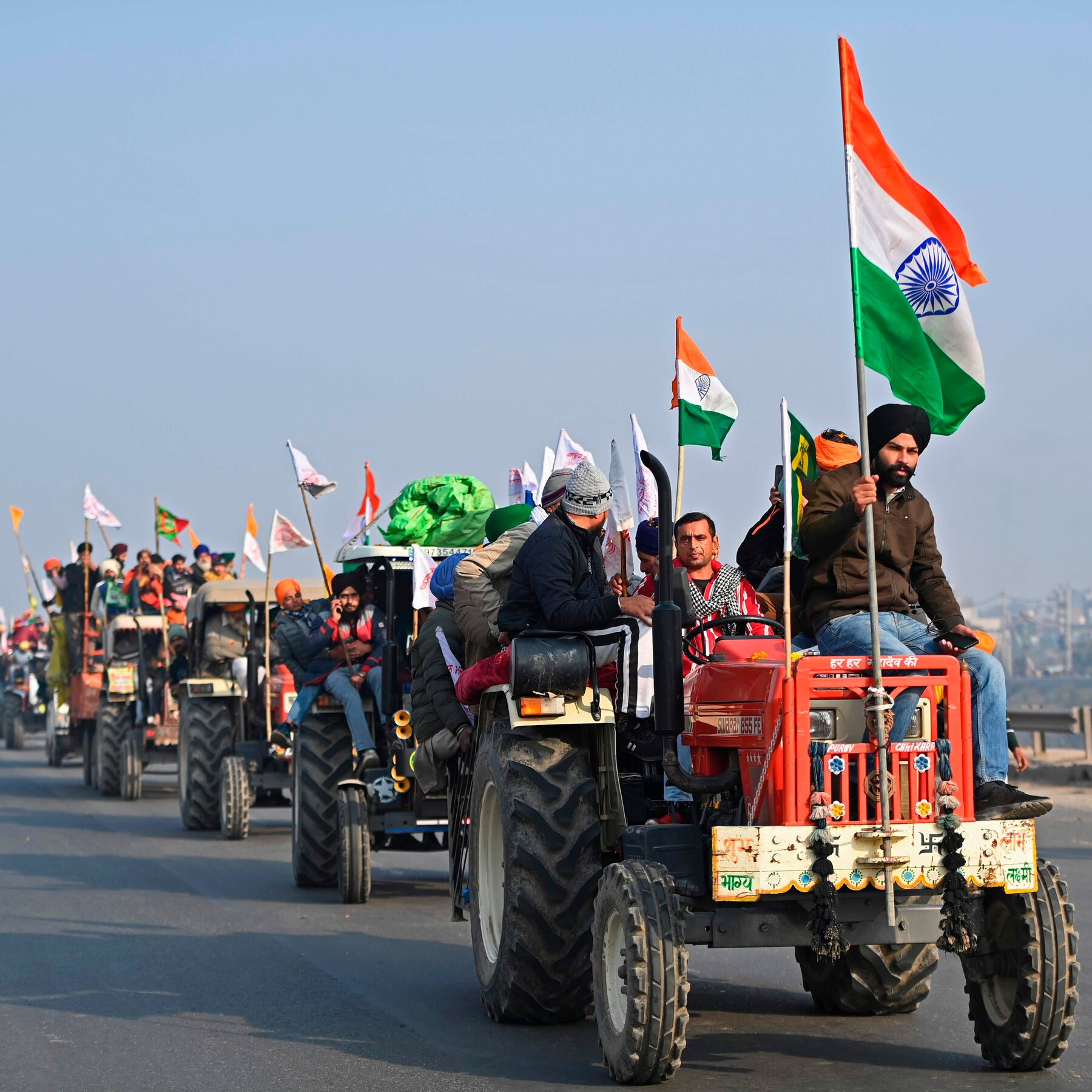 Farmers' Sit-In Enters Third Day as Thousands Join Nationwide Solidarity March